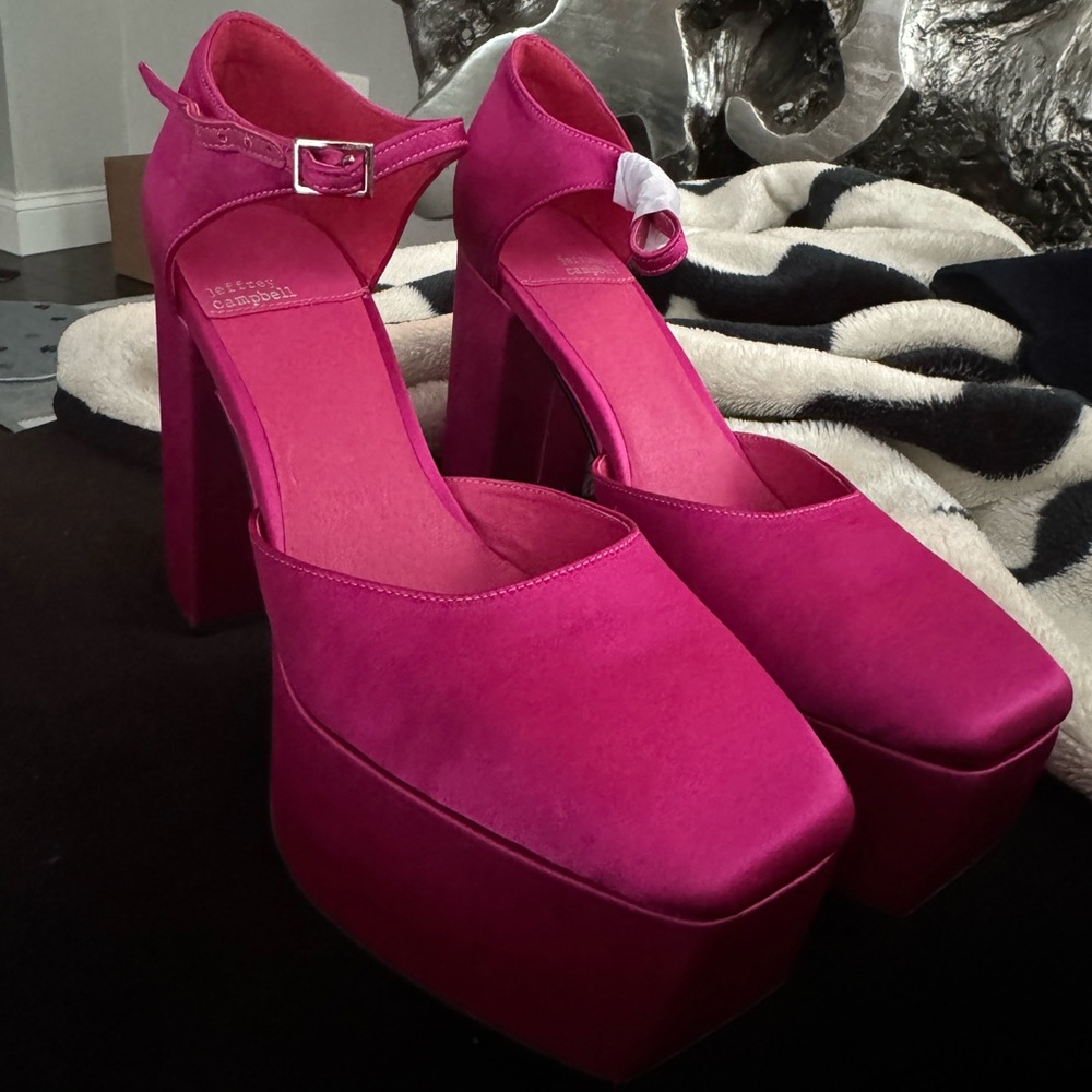 NEW Jeffrey Campbell Ovr N Out Fuschia - Picture 3 of 10